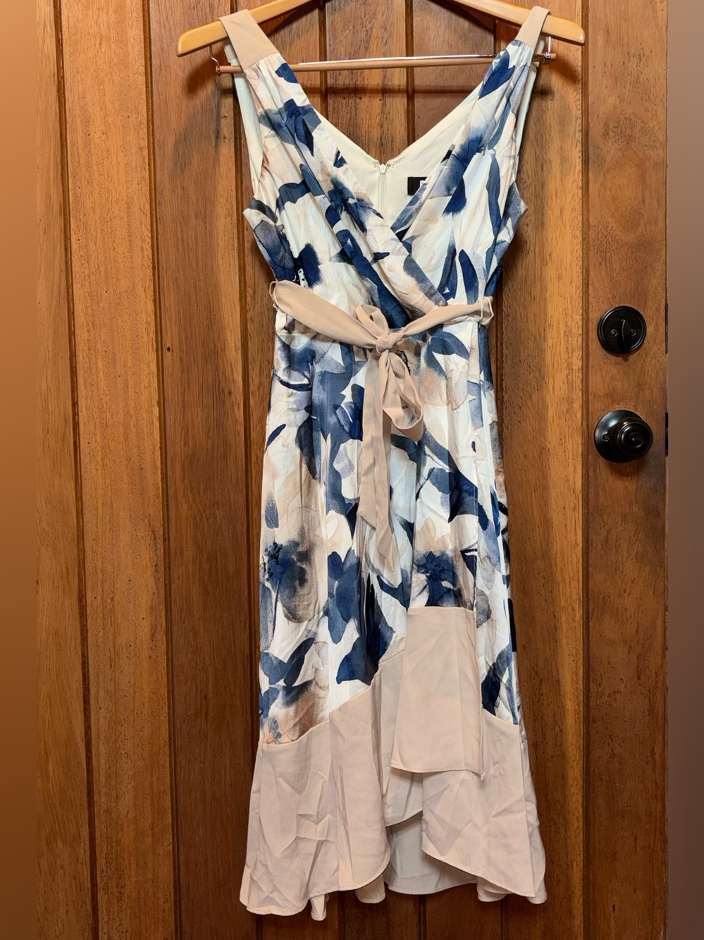 Donna Karan New York Sleeveless Floral Wrap Dress in Navy & Cream